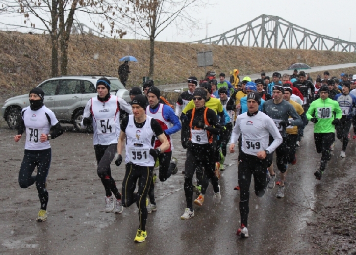 Start im Schneegestöber