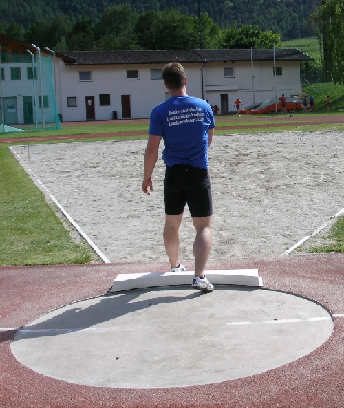 Weltklasse-Leichtathlethen in Latsch, gleichzeitig mit den Milas die Deutschen Kugelstösser