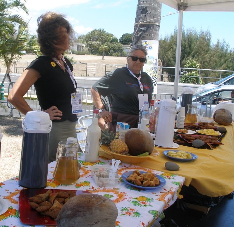 Begrüssung durch das Organisationskommitee mit super Apéro