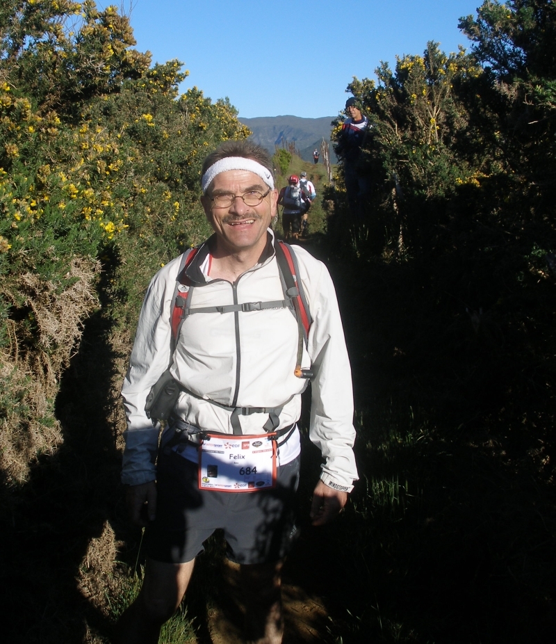 Noch war es kühl, die Windjacke noch an.