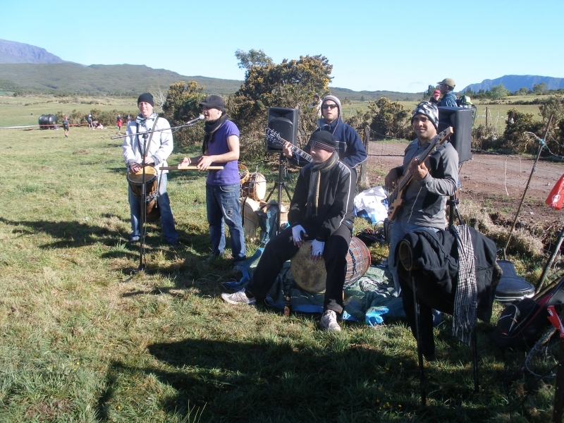 Verschiedene Musikgruppen sorgten für Stimmung an der Strecke