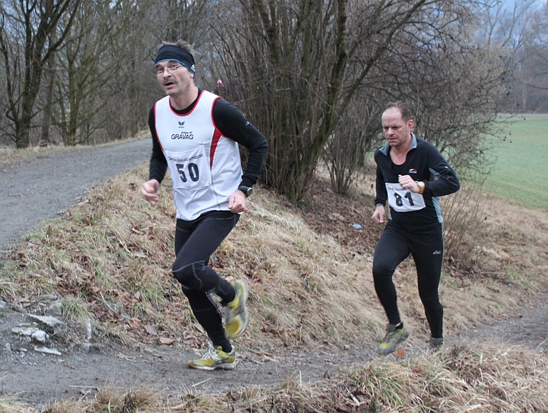 Felix bewältigt den Dammanstieg