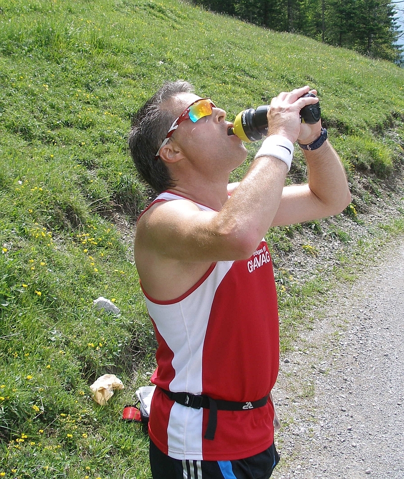 Da scheint einer enormen Durst zu haben.