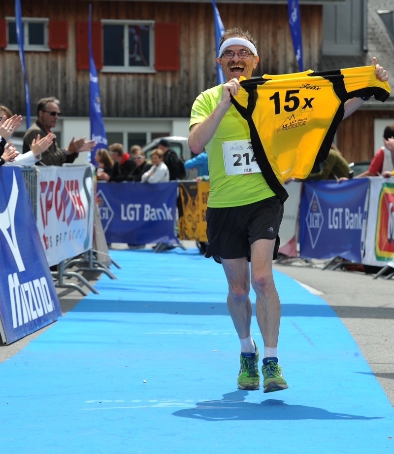 Freude herrscht im Ziel, als obs der erste Marathon wär.