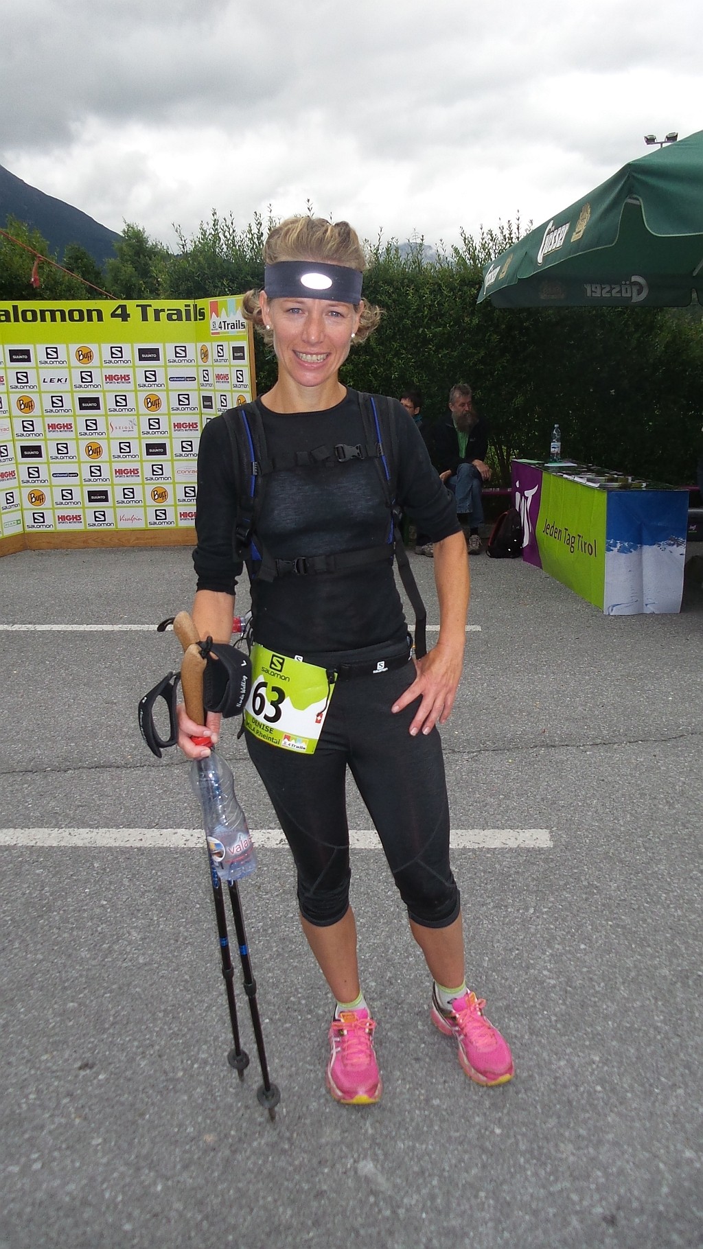 Denise im Ziel der zweiten Etappe in Imst