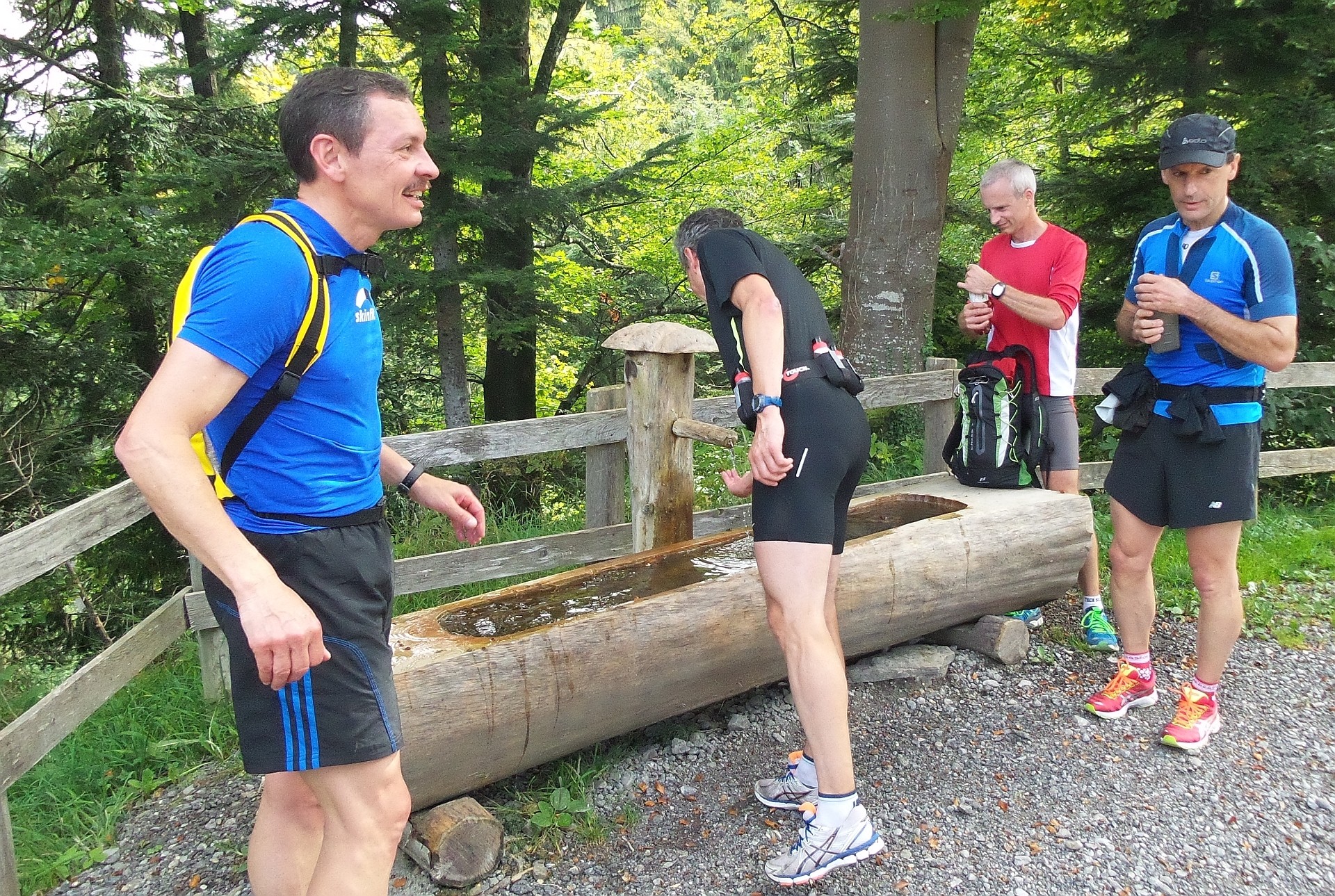 Brunnen bedeutet kurzer Erfirschungs- und Trinkhalt