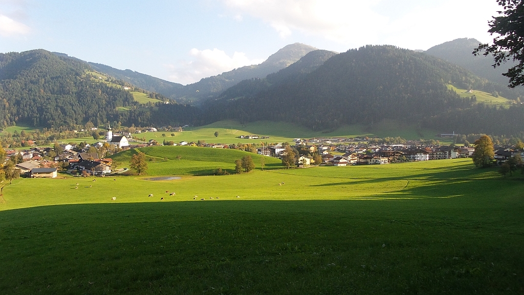 Das Dorf Söll zwischen Kufstein und Kitzbühl – as Zentrum der Tour de Tirol