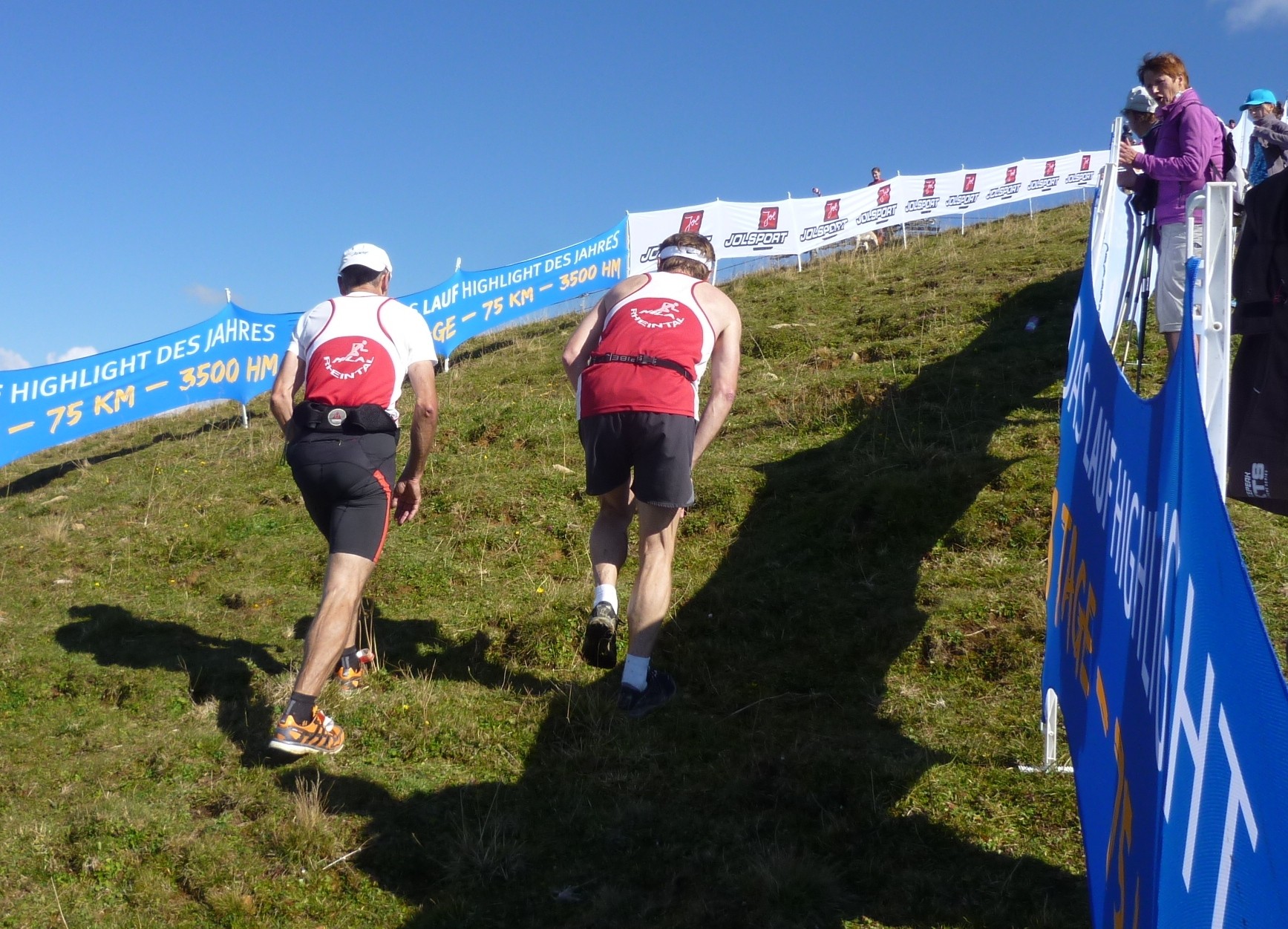 Felix und Berni im Gleichschritt dem Ziel entgegen
