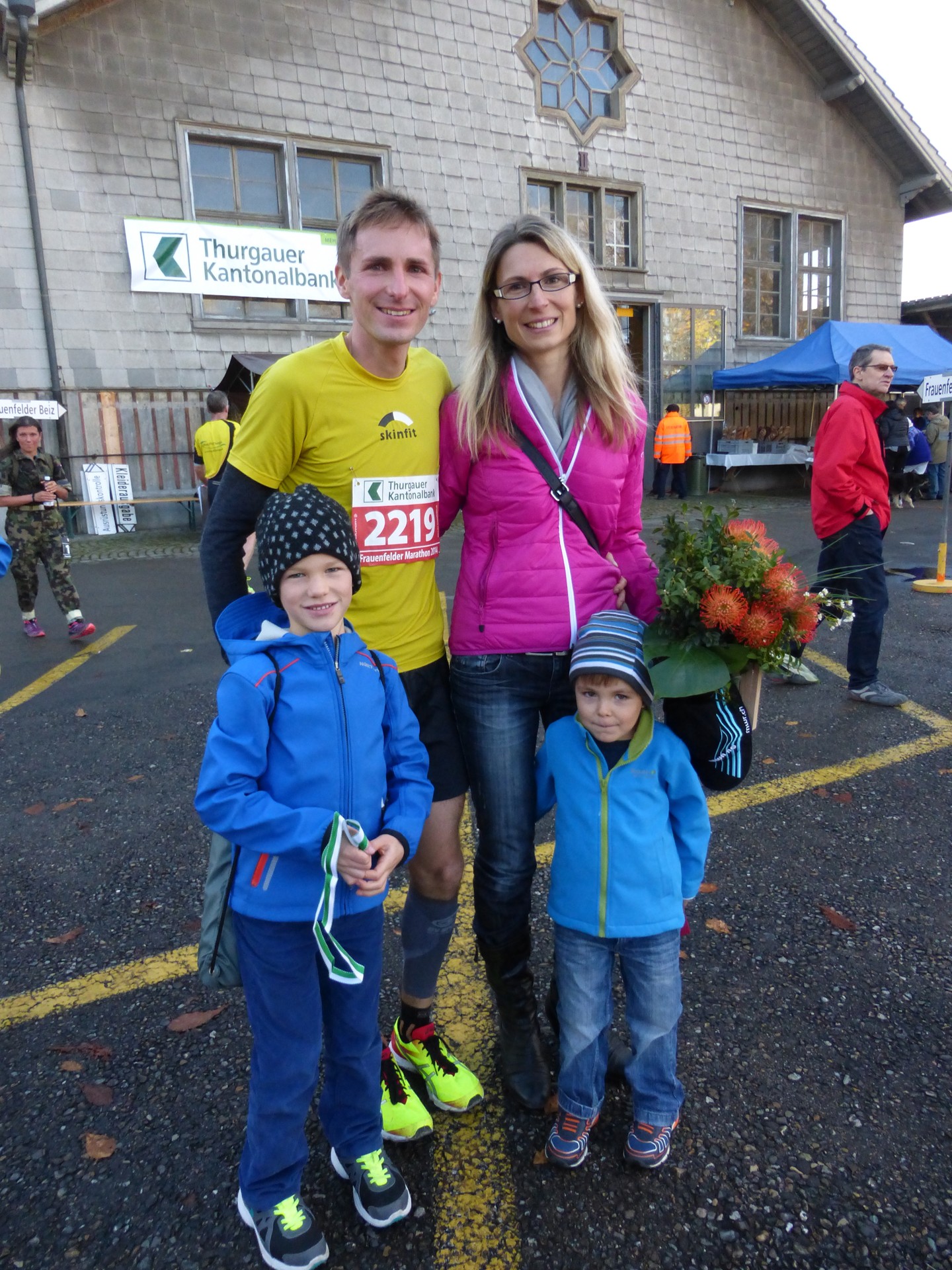 Familie Schefer feiert den Christoph’s Marathonsieg