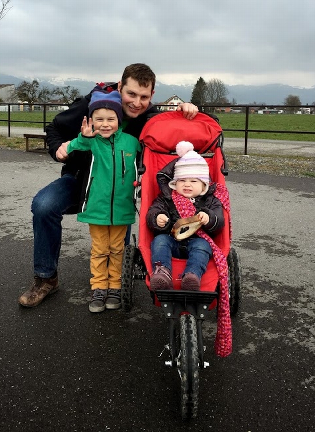 Auch Roland hat heute den Status Zuschauer und Kinderbetreuer