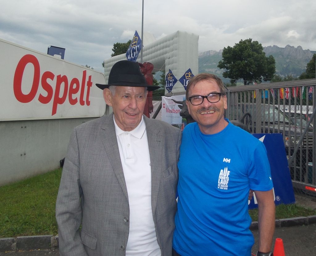 Felix zusammen mit Herbert Ospelt, ein Mann, der seinen Teil dafür beiträgt, dass es den LGT seit 16 Jahren gibt