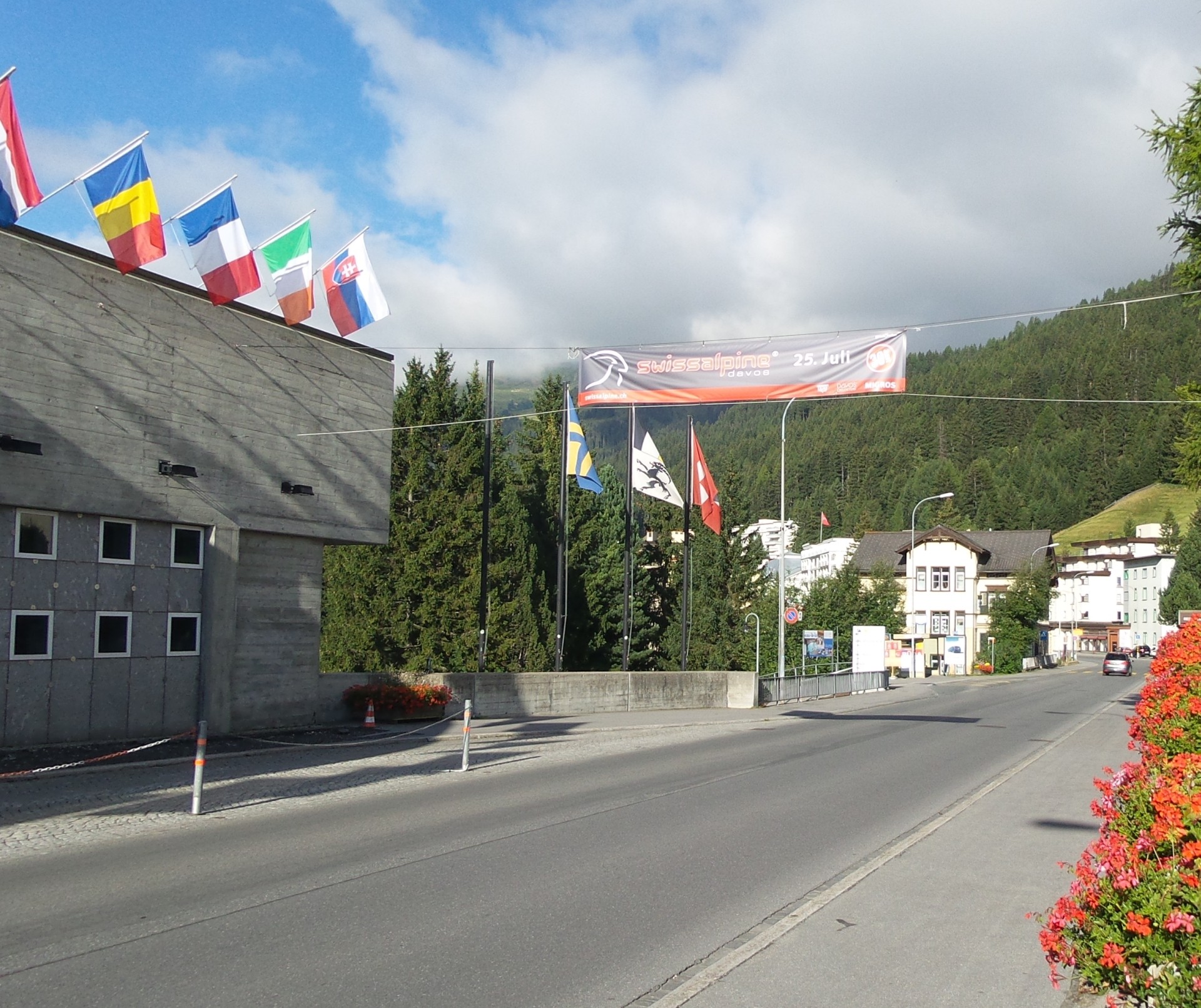 Davos erwartet die Läuferinnen und Läufer zur 30. Austragung des Swissalpine Marathon