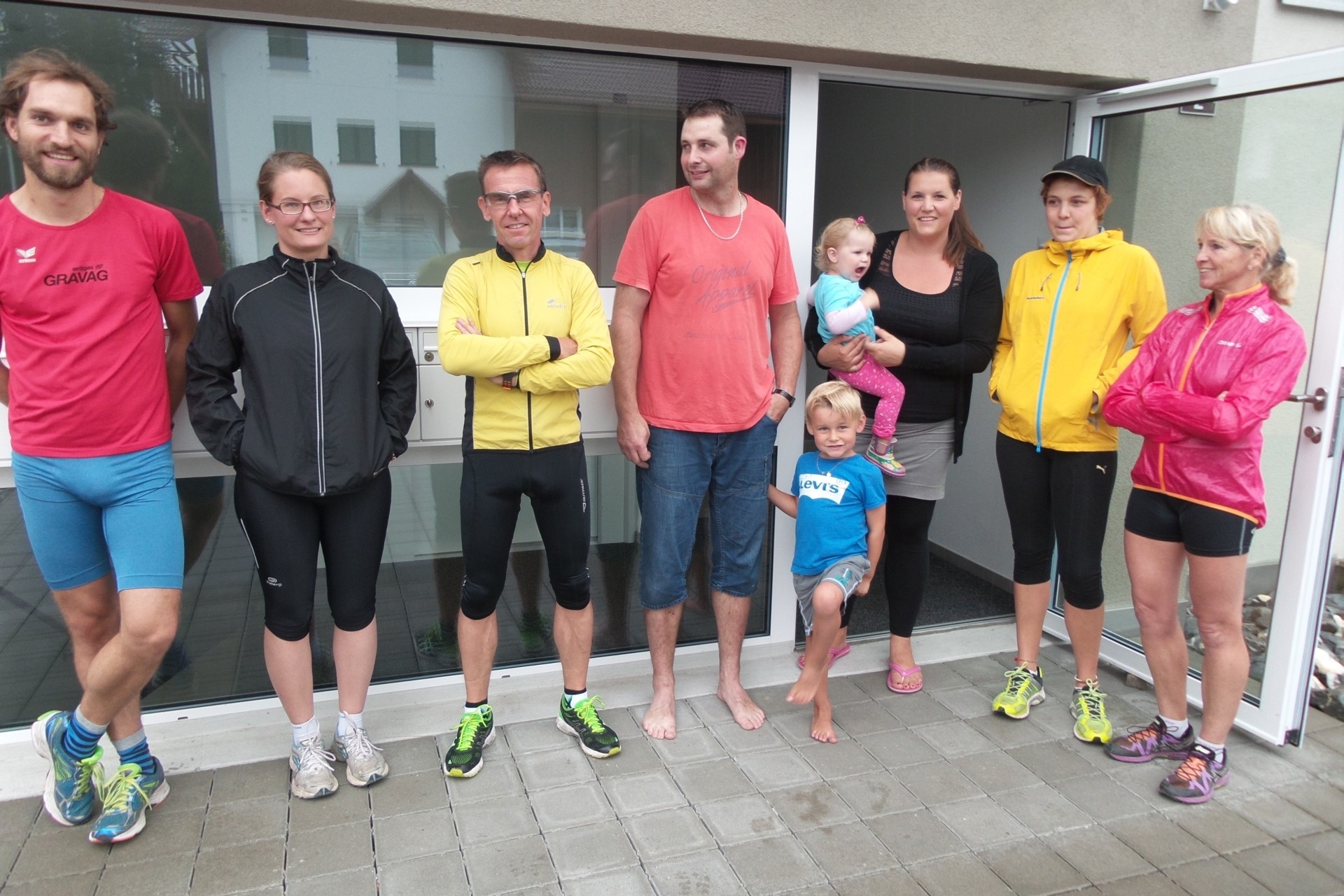 Roland und Simone mit Kinder begrüssen die Milas in Diepoldsau