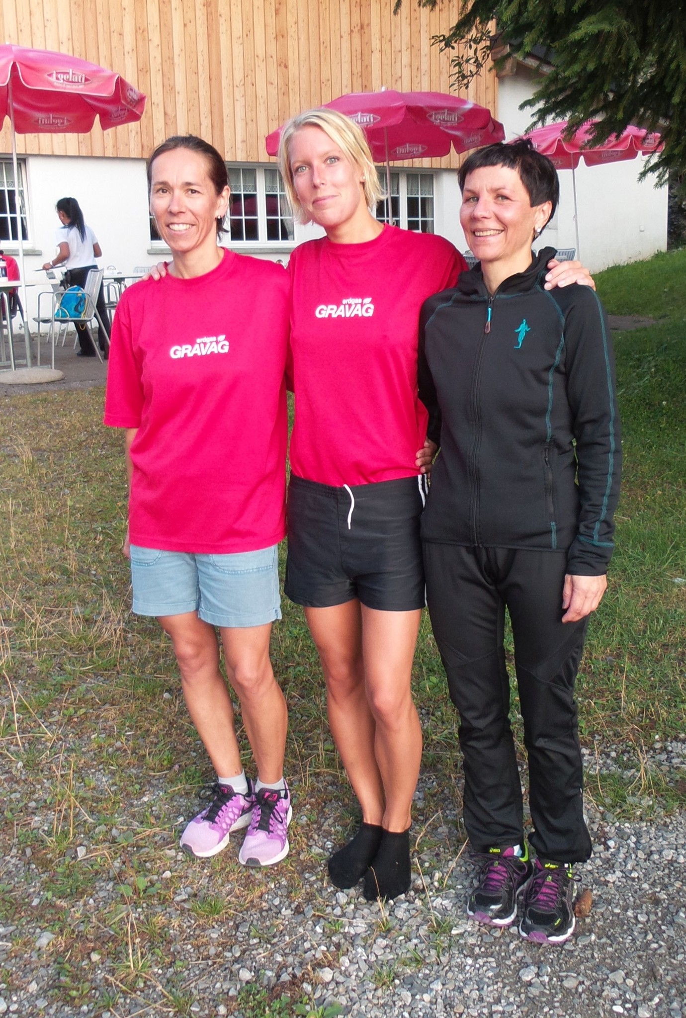 Podest bei den Frauen: Melanie Herzog (Mitte) gewinnt vor Sandra Lichtensteiger (links) und Frieda Koller