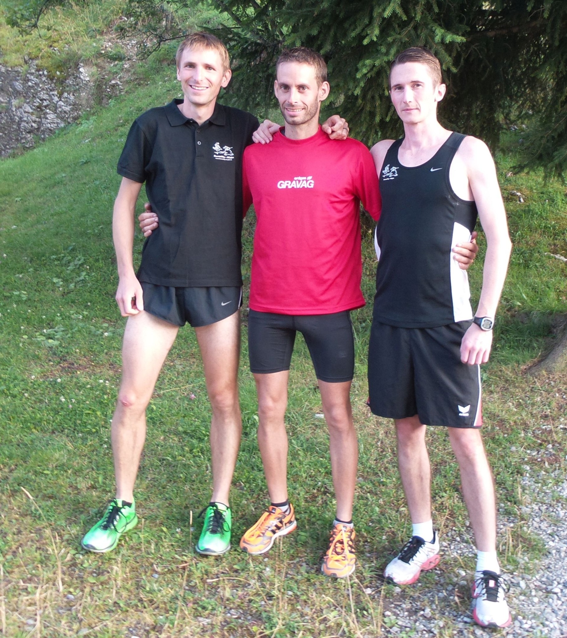 Podest bei den Herren: Mathias Nüesch (Mitte) gewinnt vor Christoph Schefer (links) und Stefan Althaus