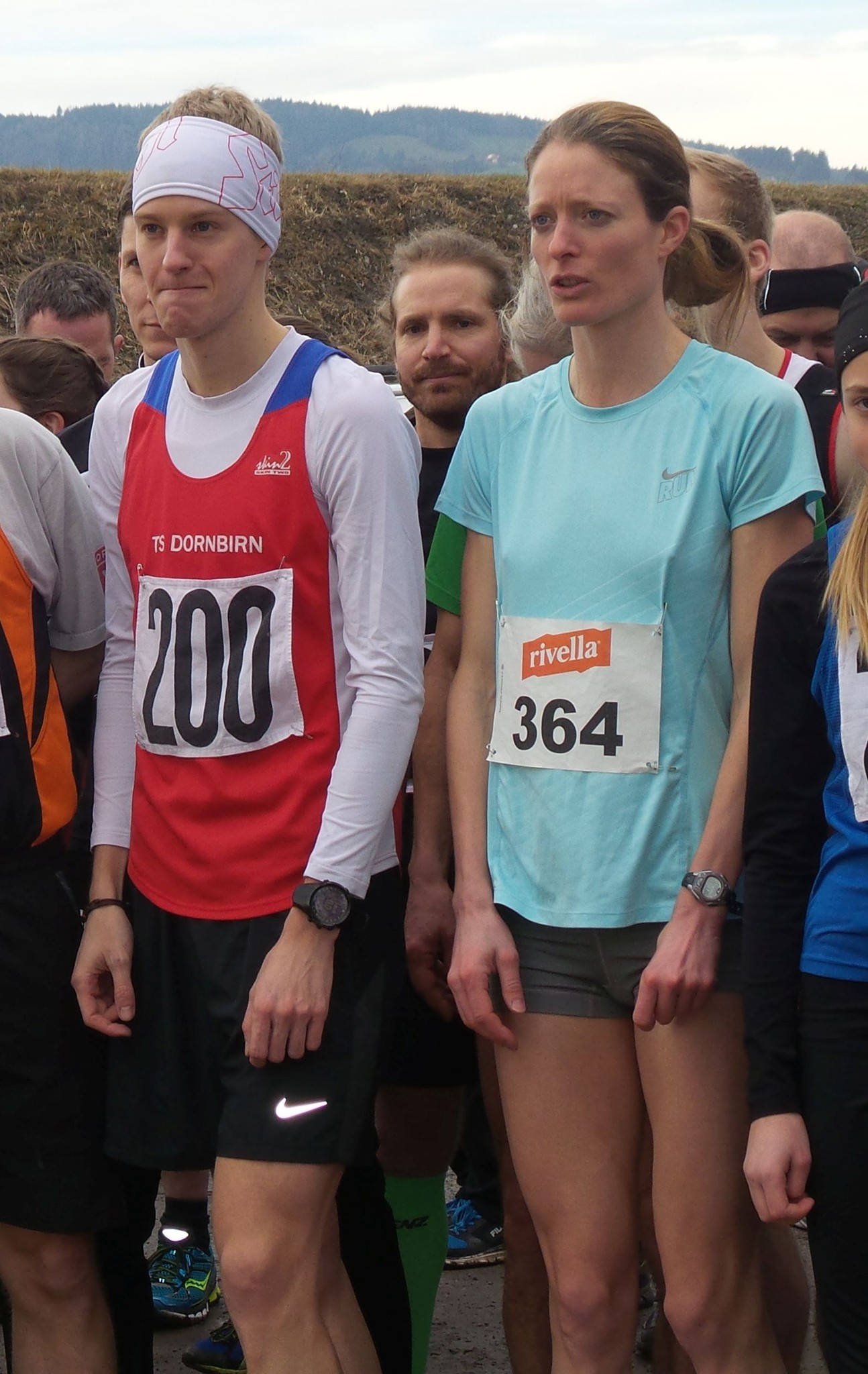 Die Favoriten am Start zum Lauf über 6 Km: Jakob Mayer und Andrea Mayr