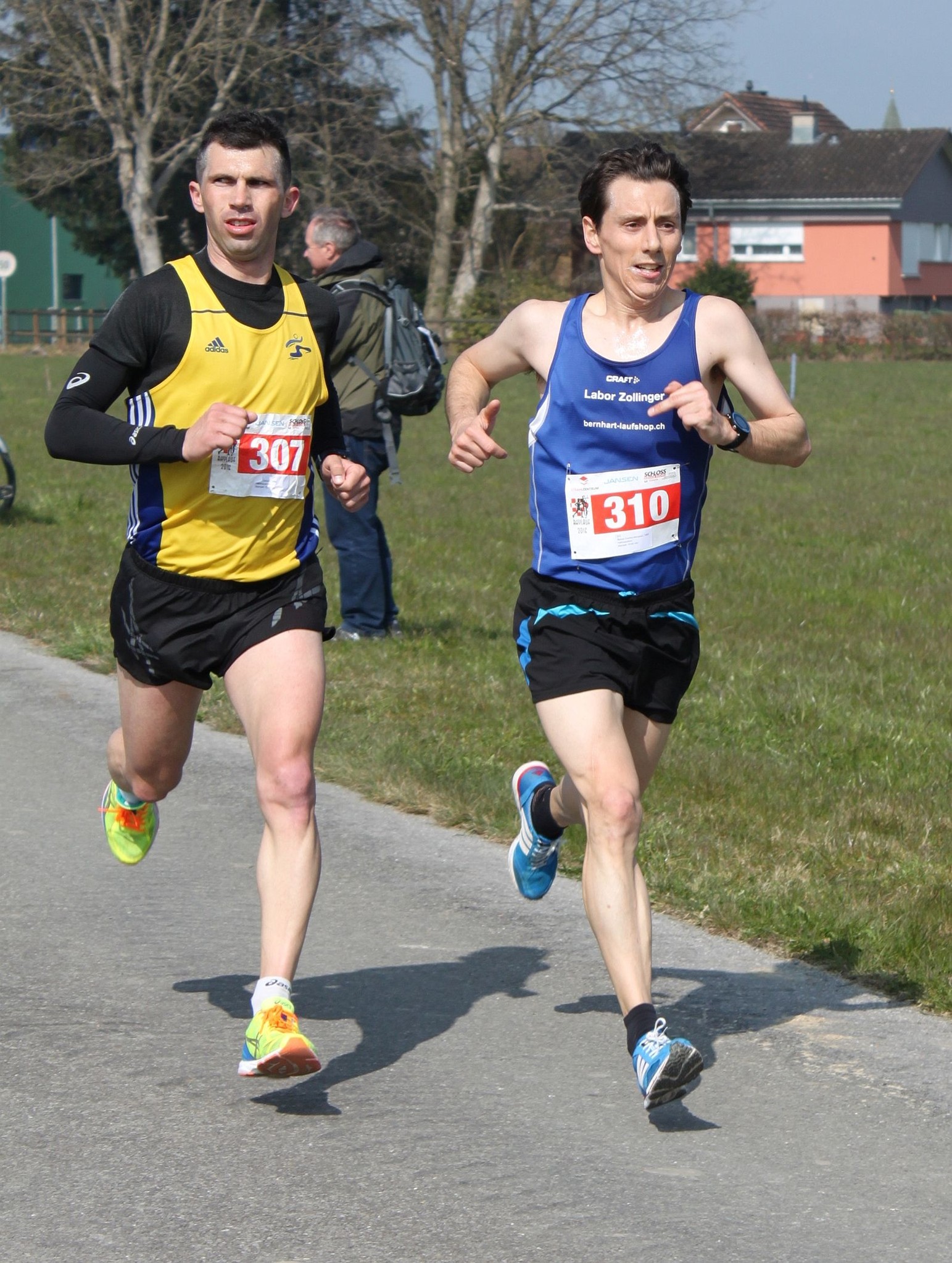 Die Tagesbesten Männer im Halbmarathon: Lukas Oehen, Caslano und Benoit Charles-Mangeon aus Zürich