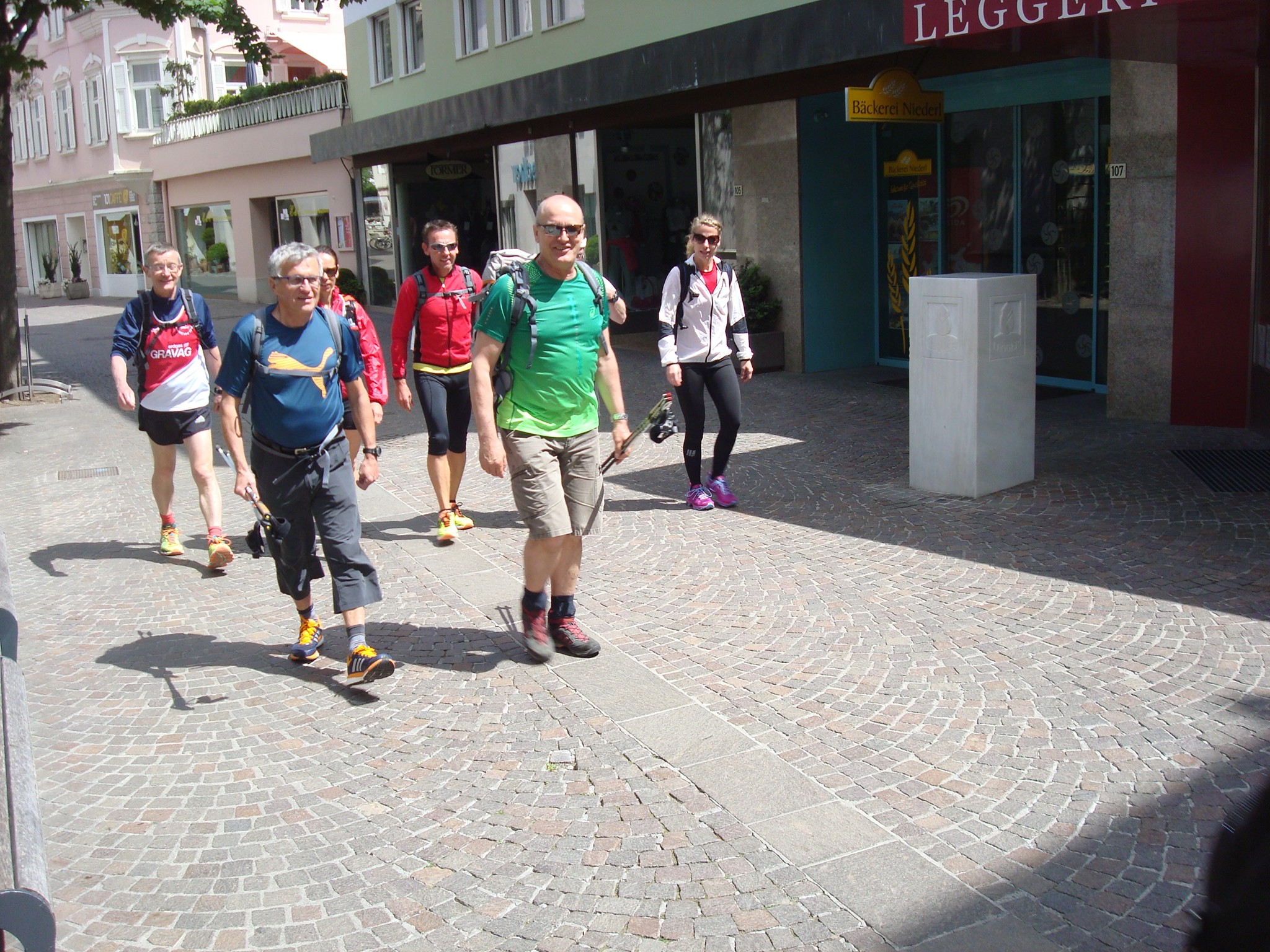 Die MILA noch beisammen und trennt sich wieder in 3 Gruppen