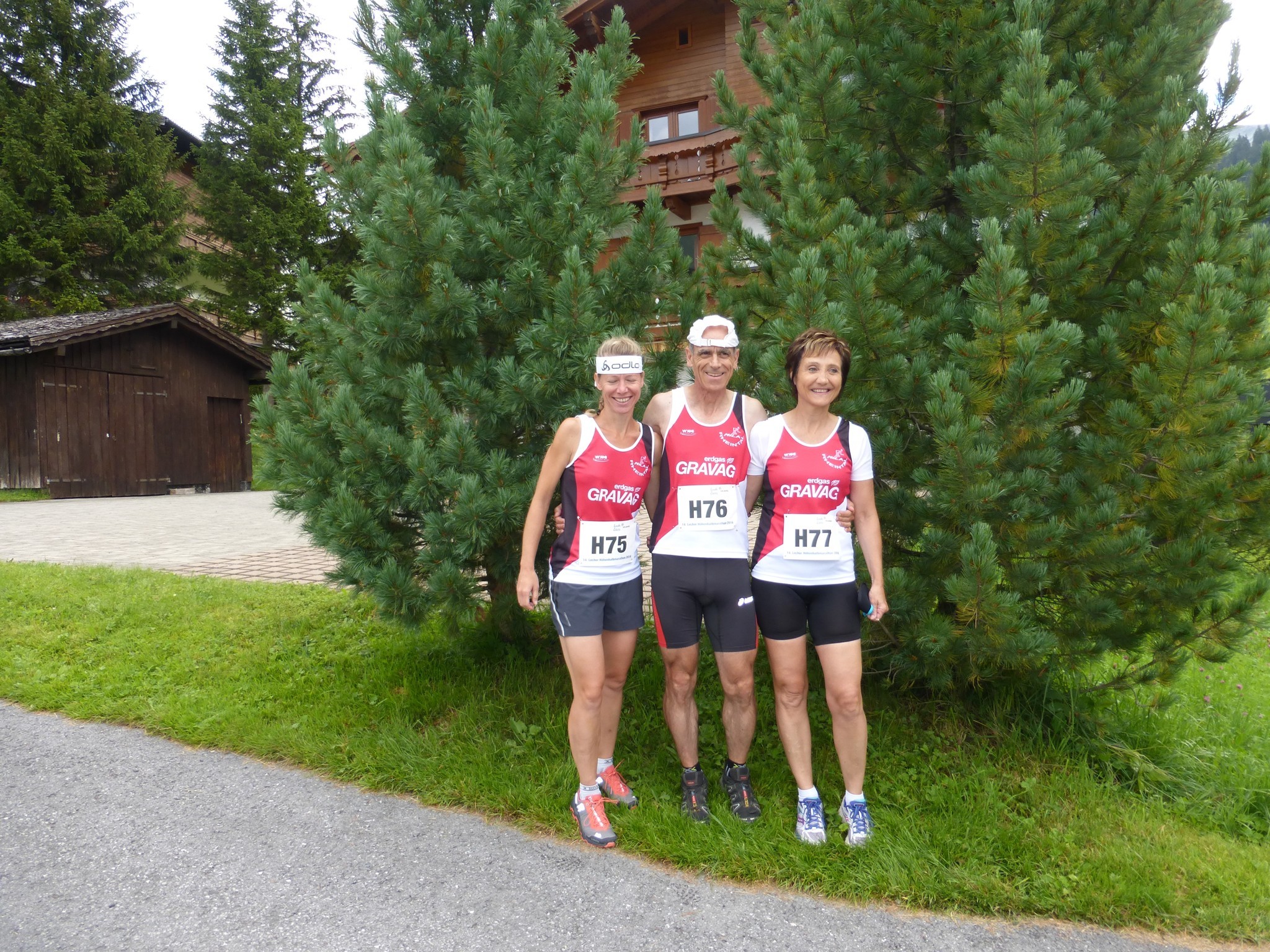 Denise, Doris und Berni vor dem Start