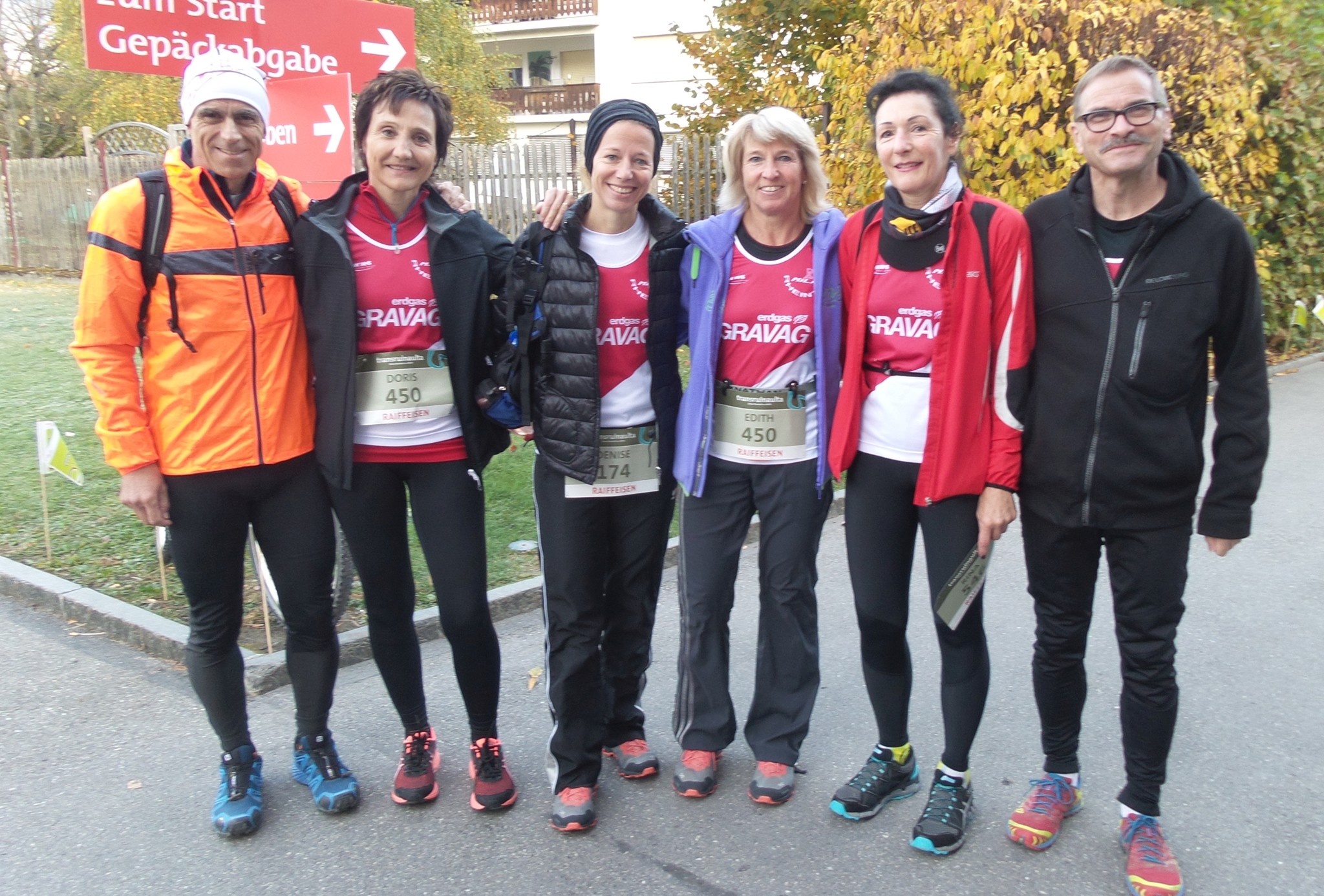 Die sechs Milas vor dem Start: Berni, Doris, Denise, Edith, Rina und Felix