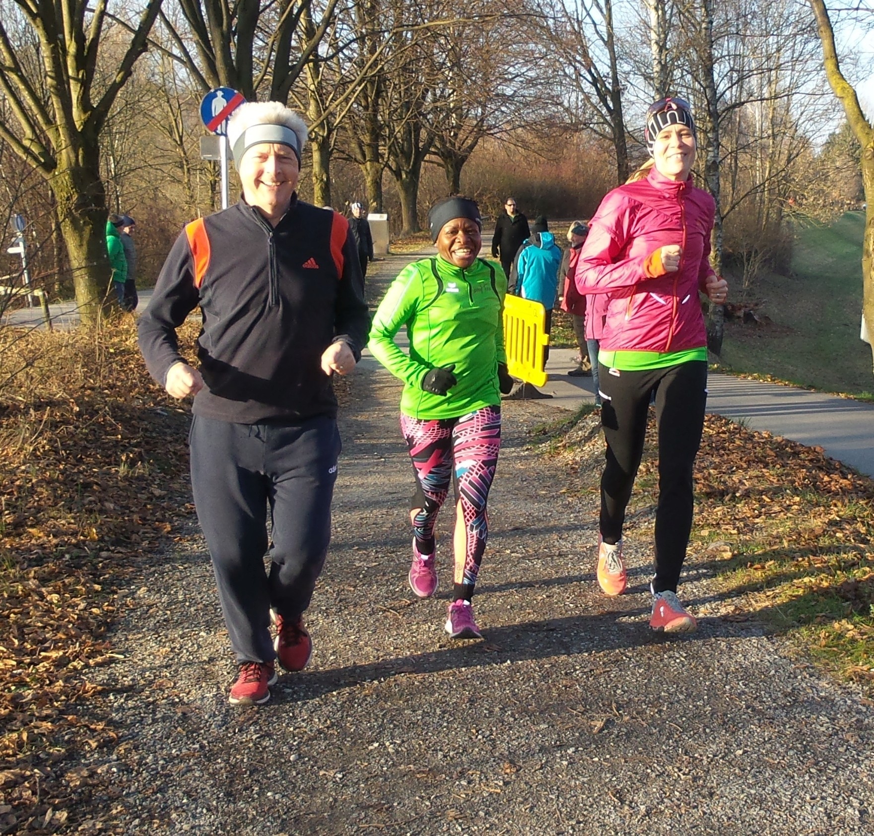 Von den Pihamolas dabei: Martin Sieber, Grace Hutter und Askia Graf