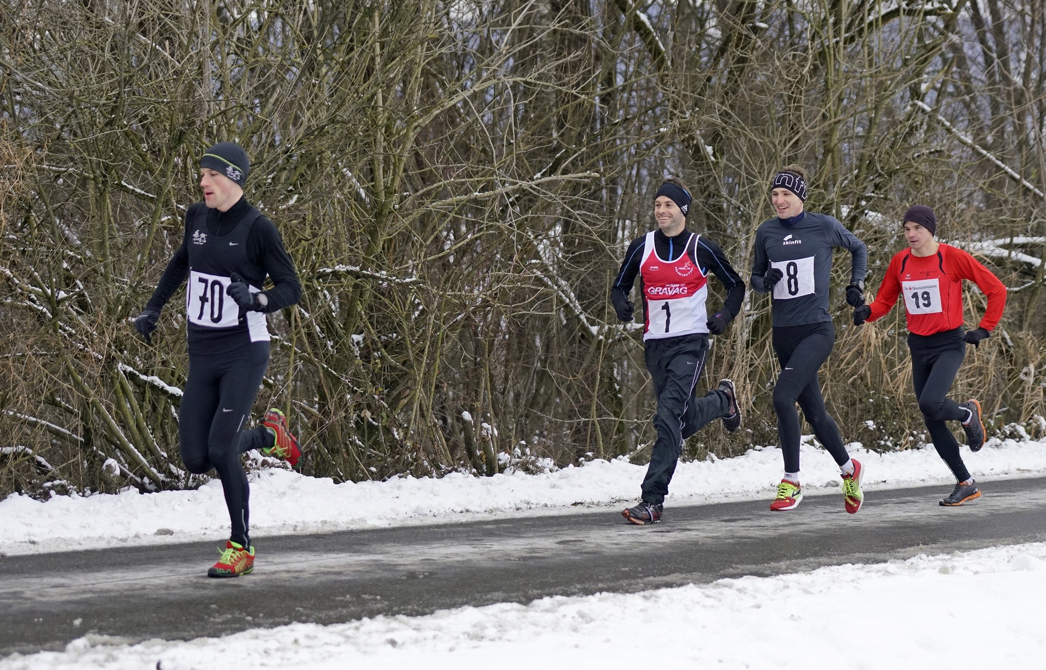 Spitze des Feldes kurz nach dem Start: Mathias an zweiter Stelle