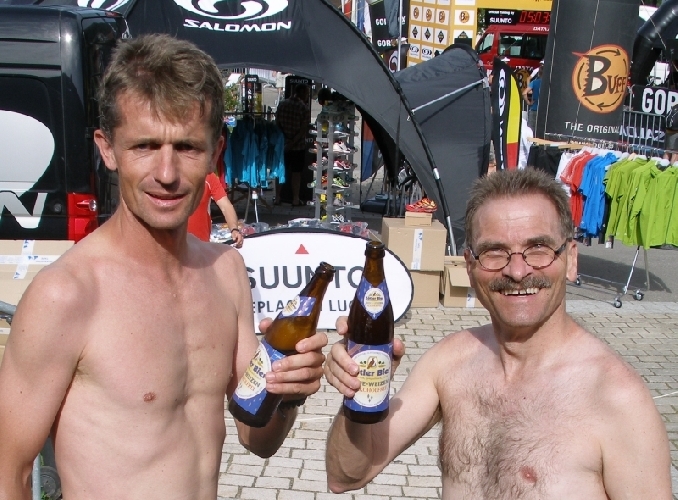 8 Tage über Stock und Stein, über Berge, durch Täler und Schluchten. Jedesmal hat er beim Transalpine das Ziel erreicht – und entsprechend gefeiert !