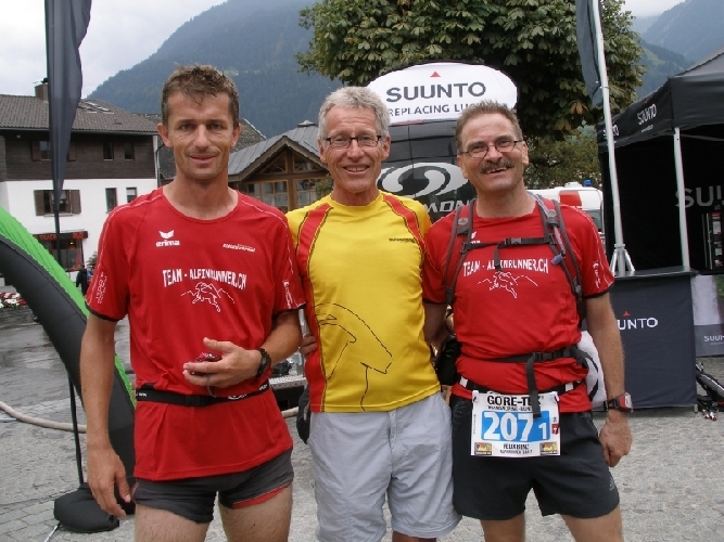 Im 2er-Team am Transalpine. Er freute sich, wenn Lauffreunde zu Besuch an die Laufstrecke kamen. Lech 2011.