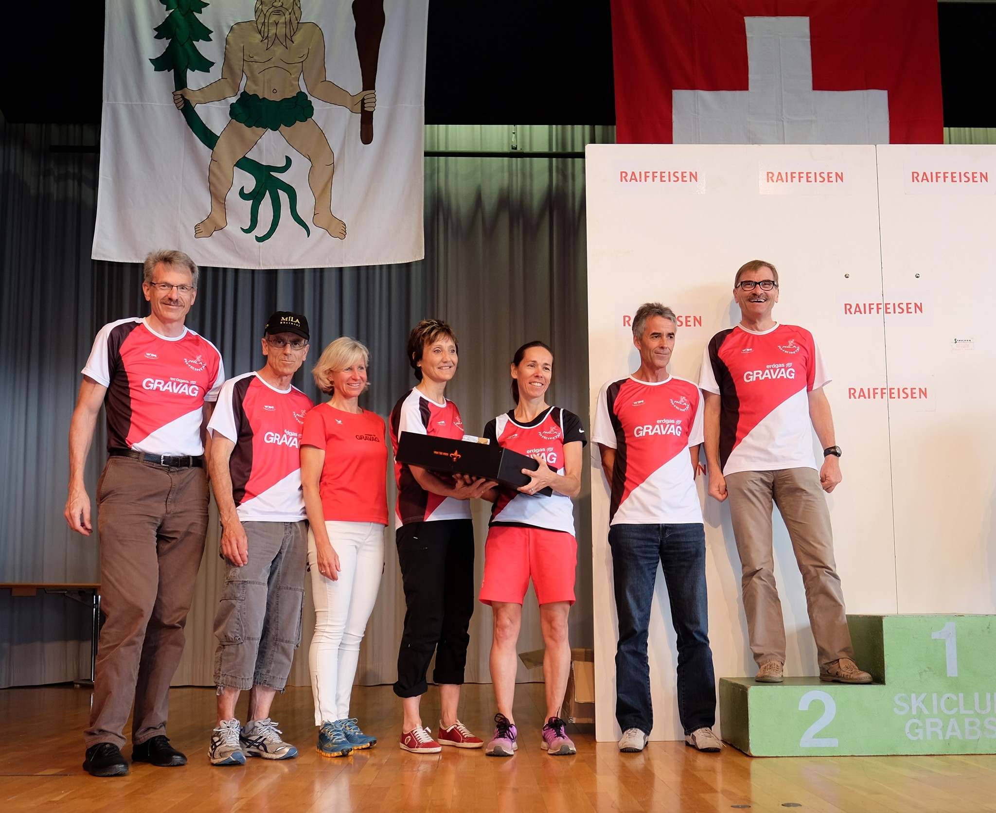 Er war auch stolz wenn die MILAs einen Mannschaftspreis gewannen wie hier am Gamperneyberglauf in Grabs 2016