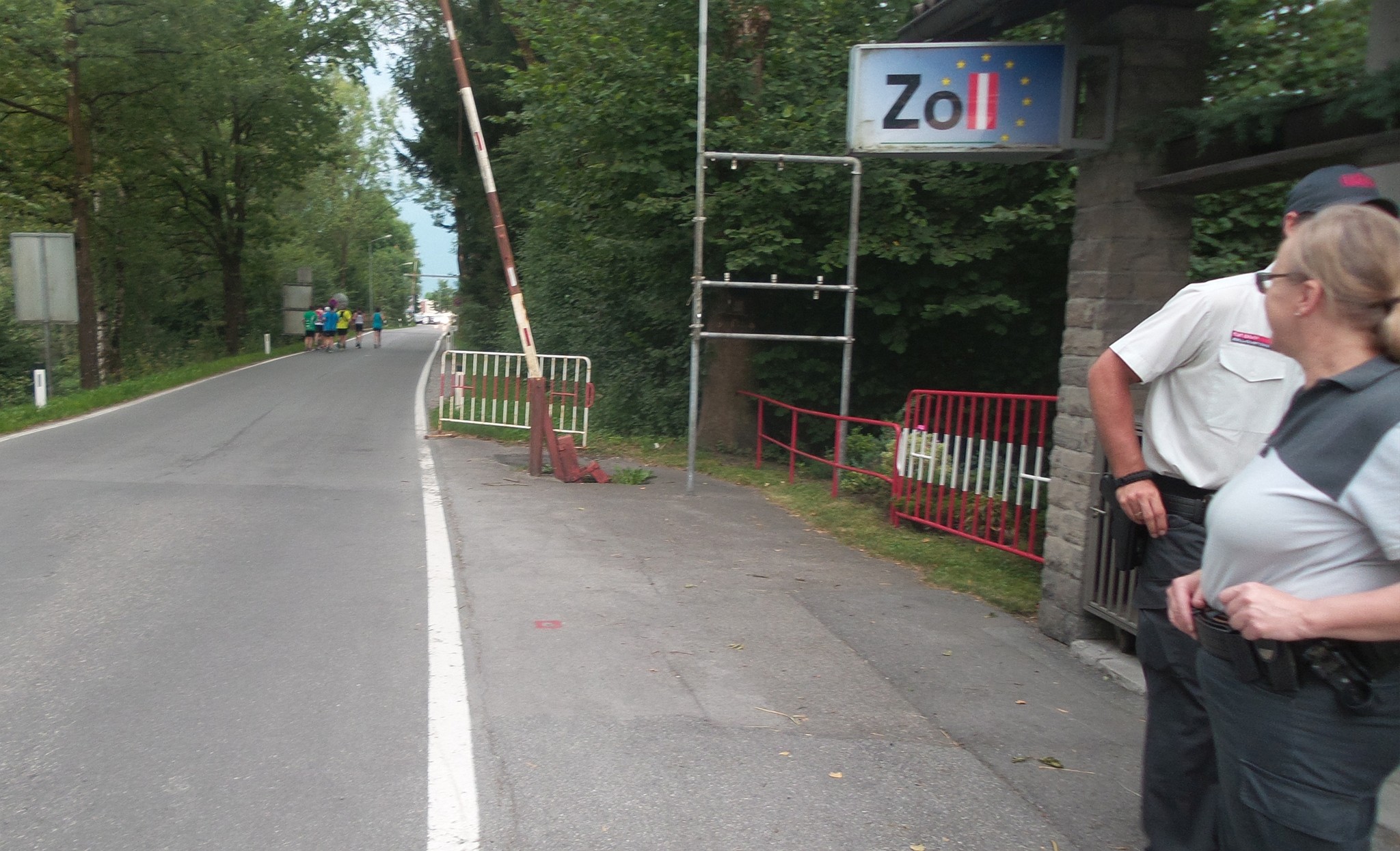 Zollpassage, kein Problem, auch ohne Ausweis