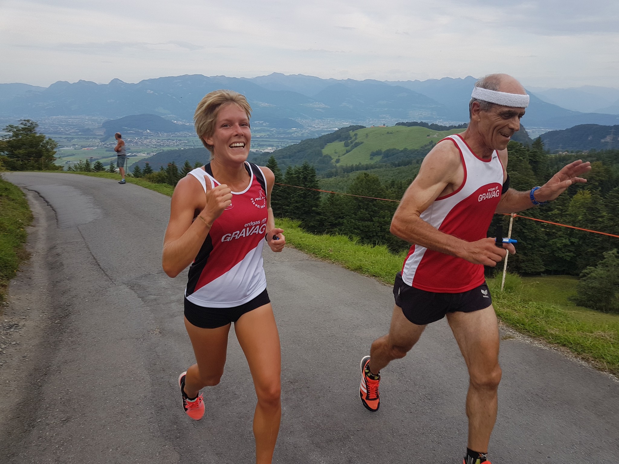 0_NEWS524_1503033143_2017-08-1619.07.22