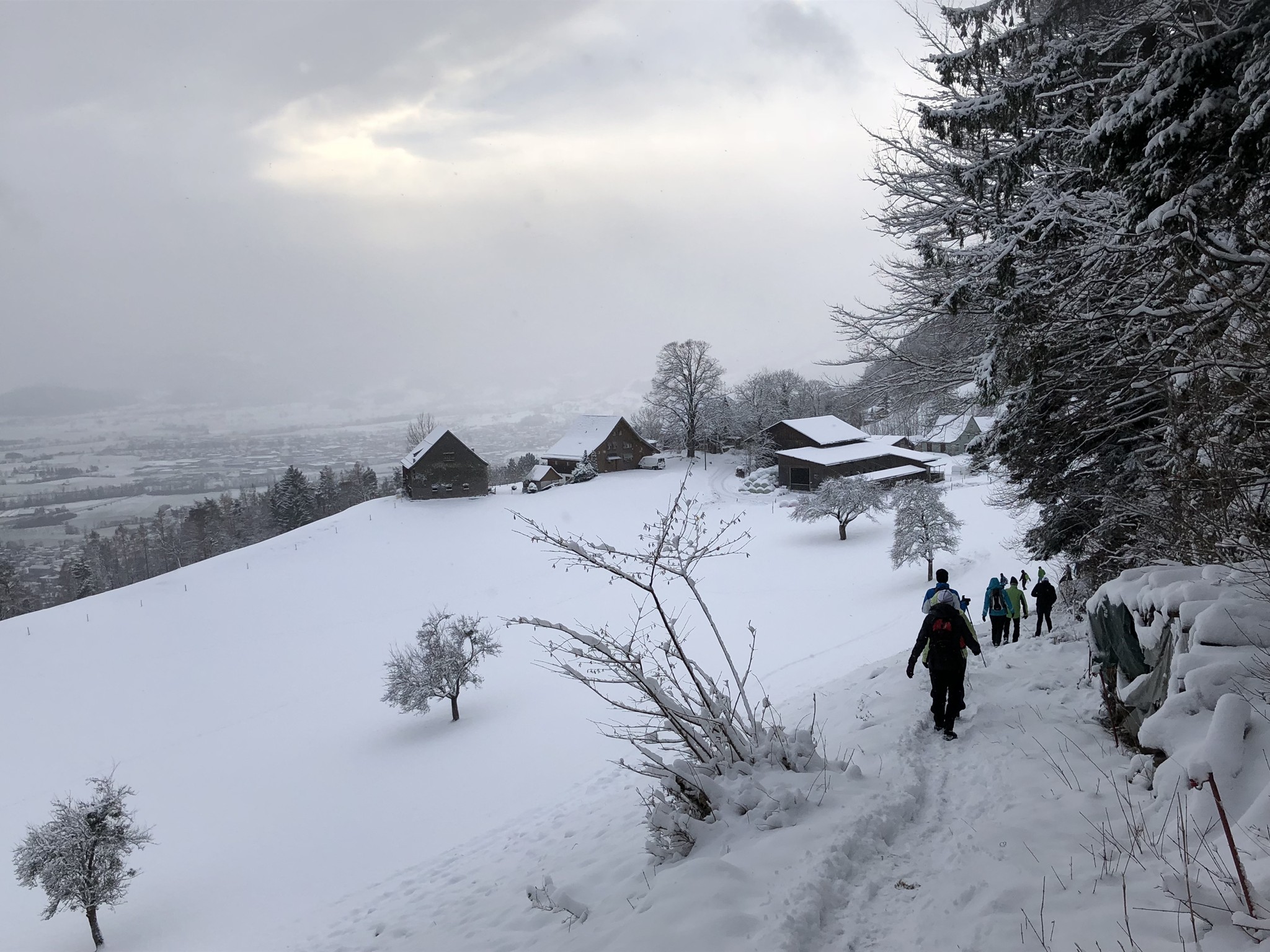 Abstieg Richtung «rotes Hägli»…