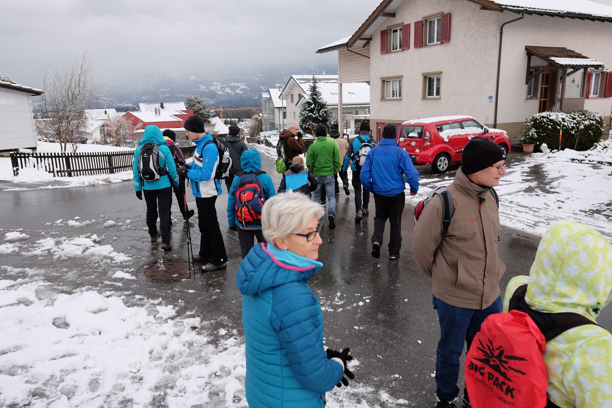 Wieder in Balgach angekommen und die letzten Meter bis zum Hallenbad.