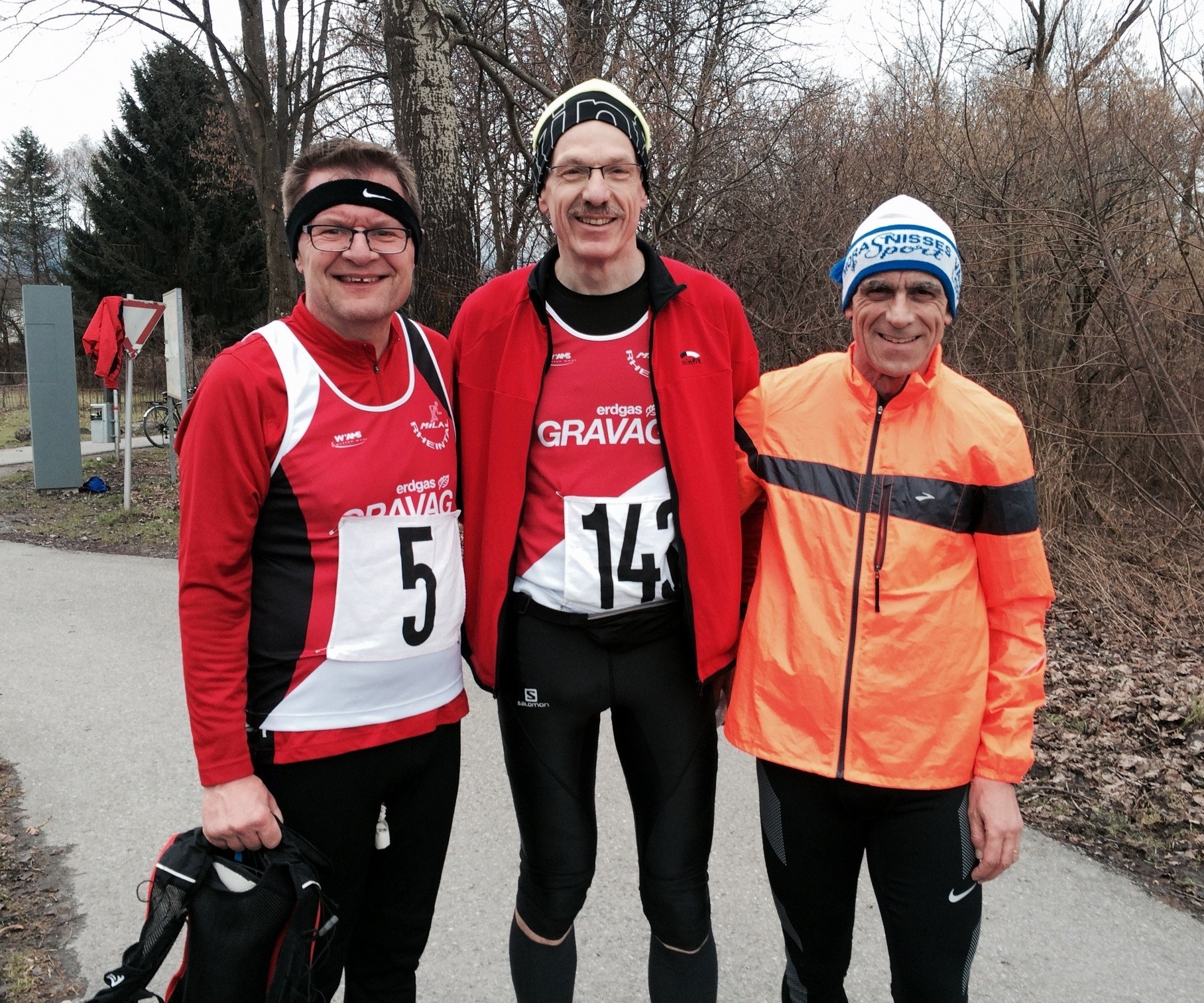 Ein Trio macht sich zum Auslaufen bereit