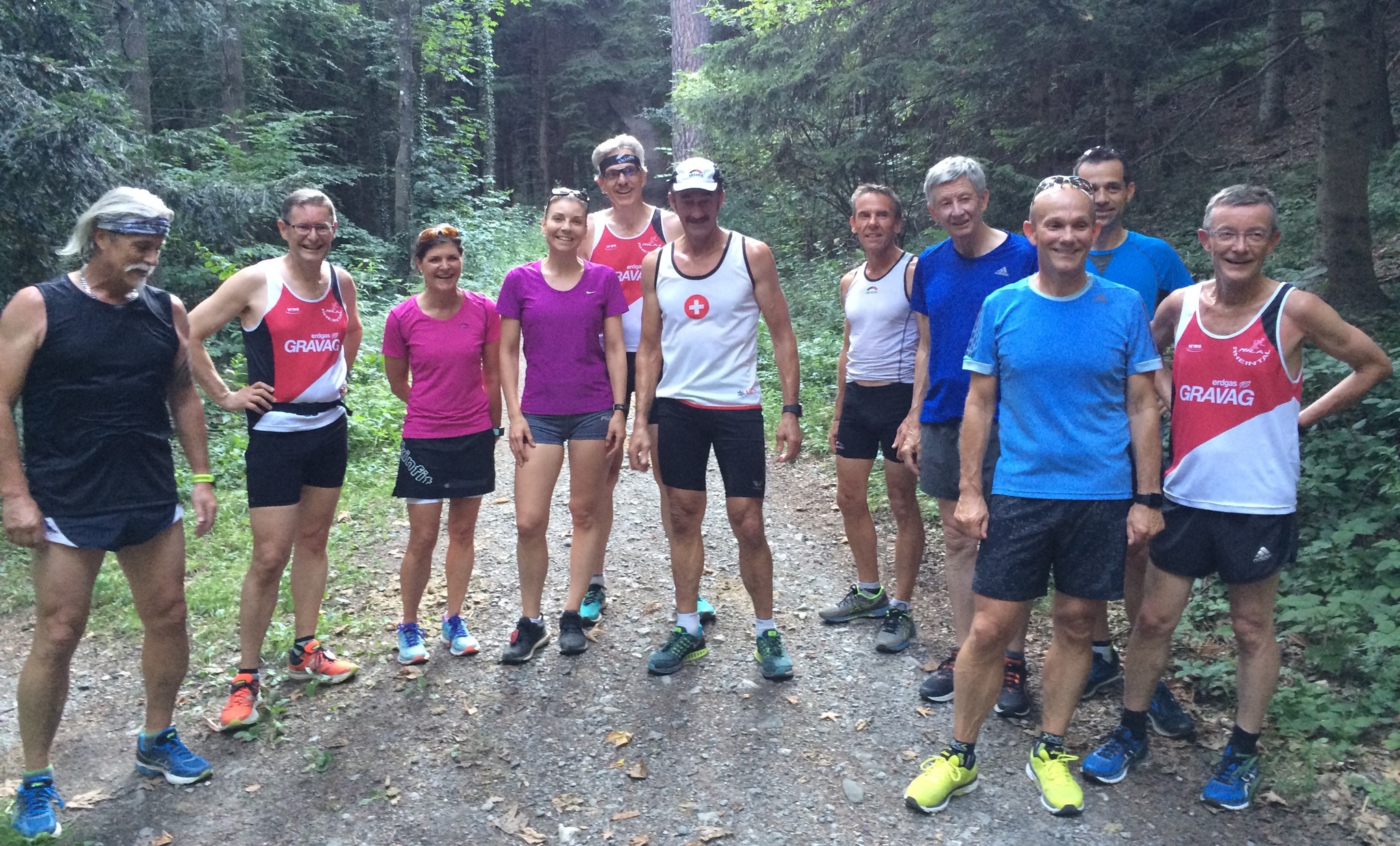 alle wieder zusammen.