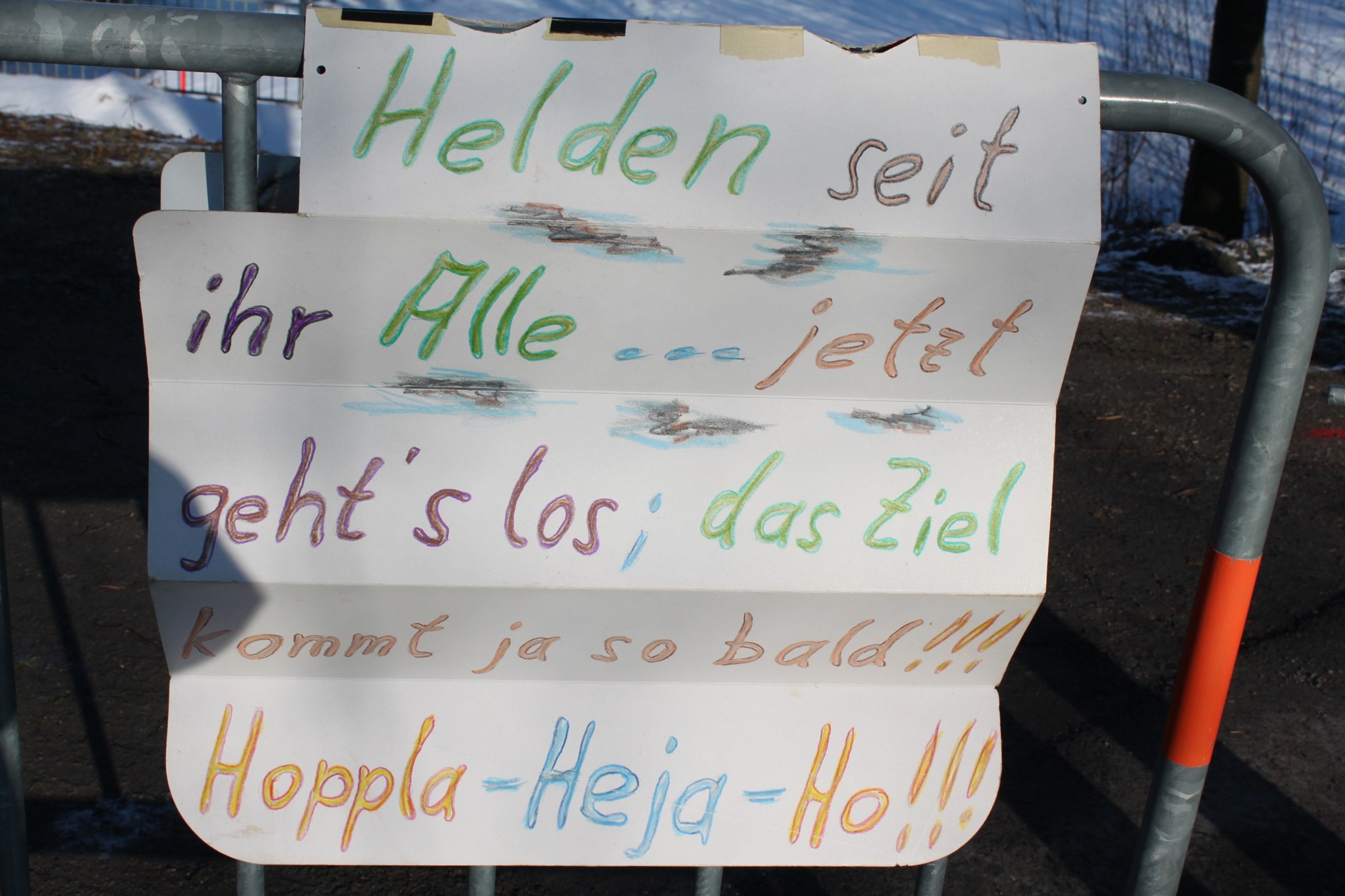 Päuli ist jedesmal dabei, hier seine Motivationssprüche