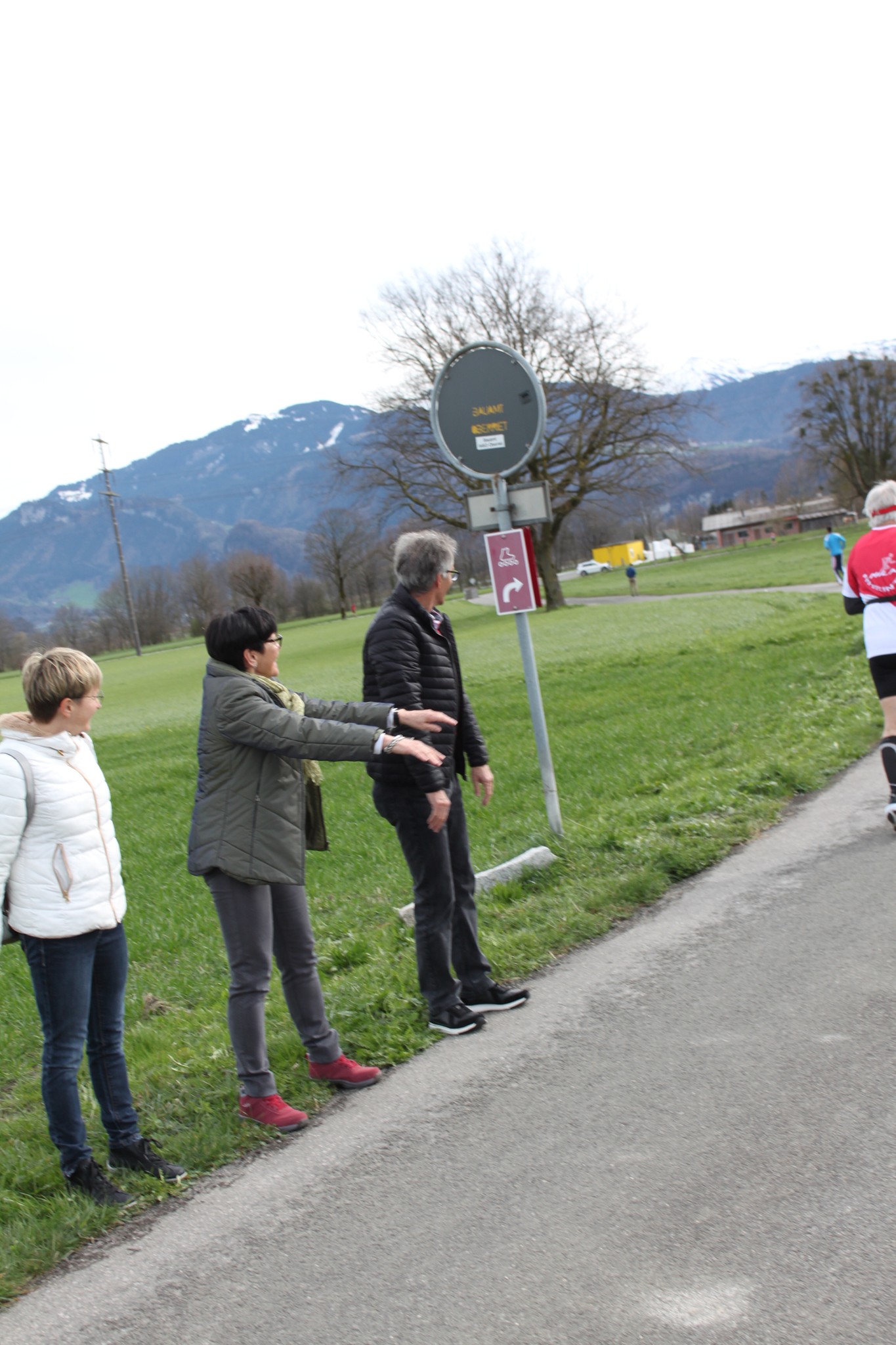 tatkräftig die Läufer