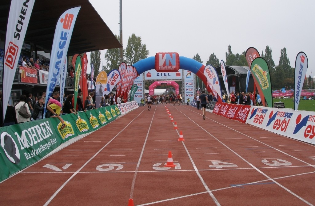 Das Ziel für alle: Casino-Stadion in Bregenz.
