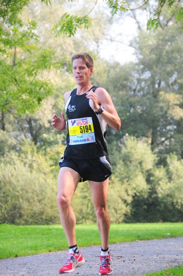 Donnschtighüpfer Fredi Marti lief beim Halbmarathon in 1:13 auf Platz 7