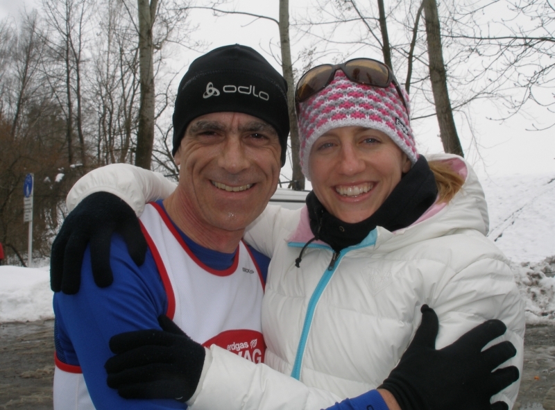 Berni freut sich über den Besuch von Lisa beim letzten Cross