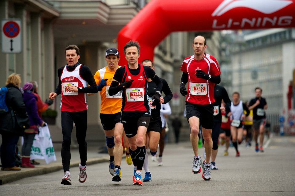 Guido (links) mit seiner Gruppe auf dem Weg zur PB