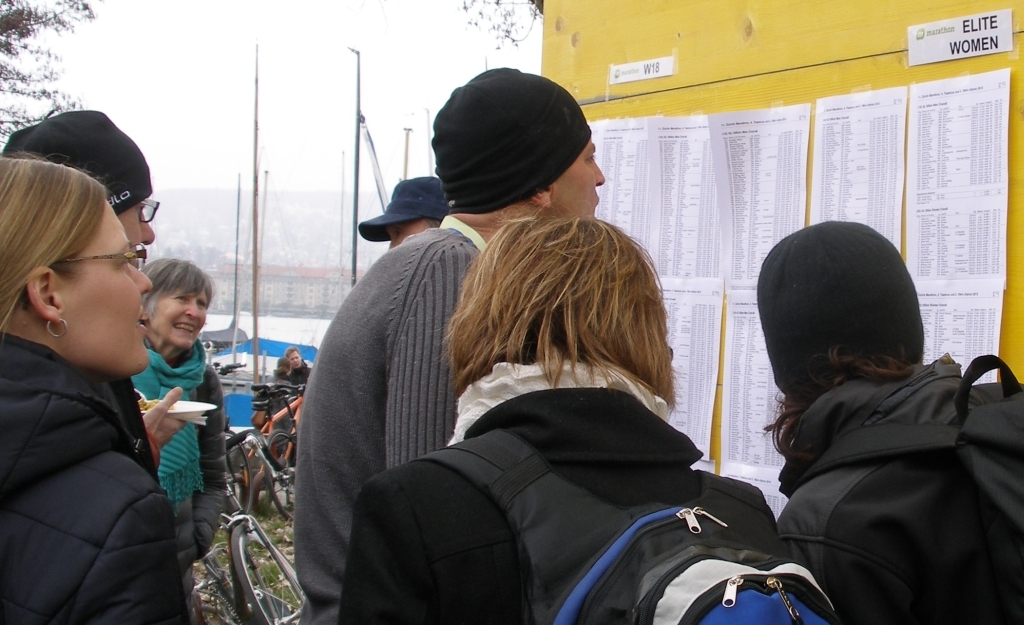 Wenig Minuten nach dem Zieleinlauf sind die Ranglisten aufgehängt