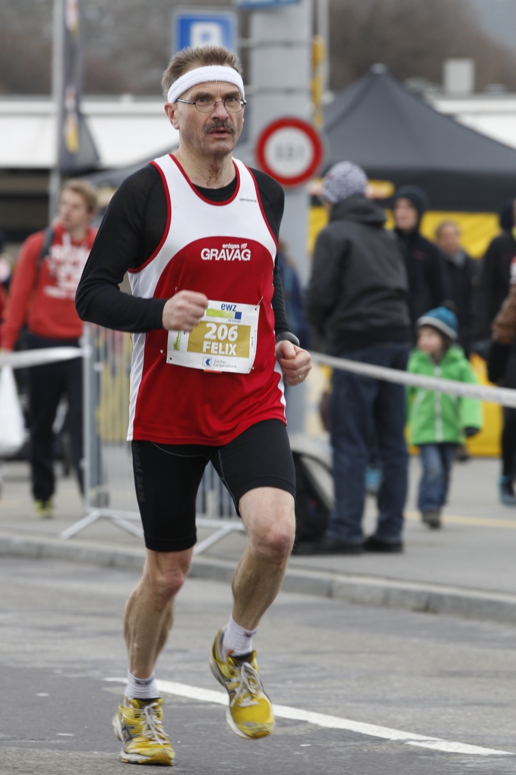 Felix mit goldener Startnummer (11 x beim ZM dabei)