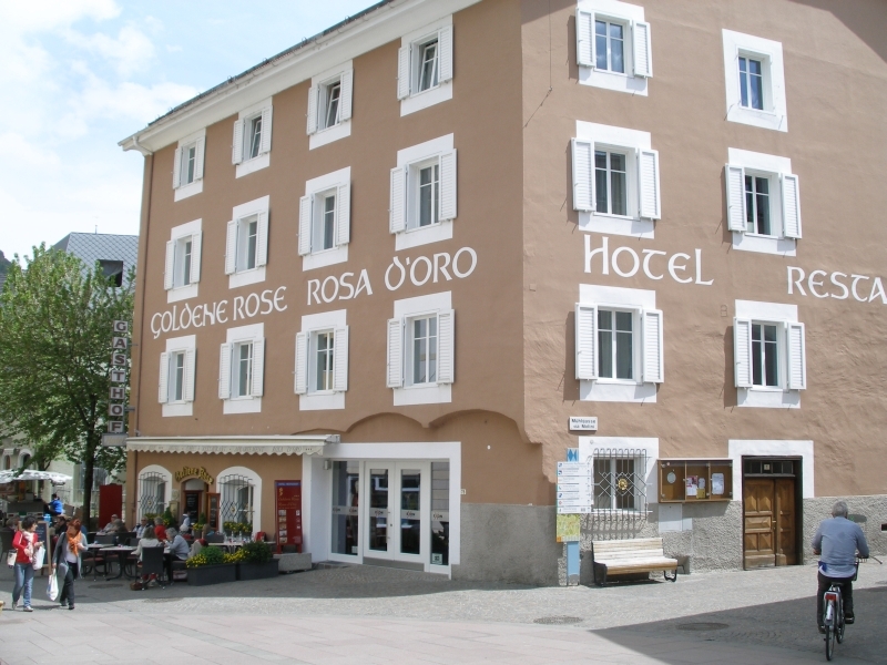 Unterkunft: Hotel Goldene Rose im Zentrum Schlanders (Fussgängerzone)