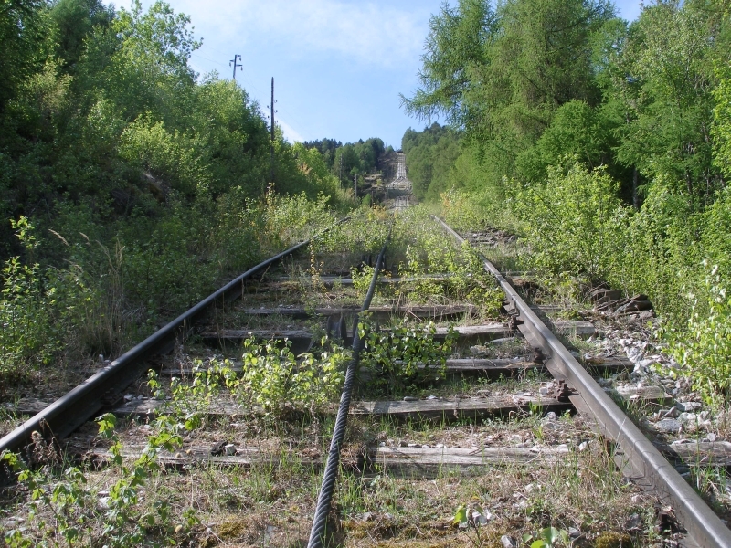 Die alte Marmortransportbahn von Laas wurde traversiert