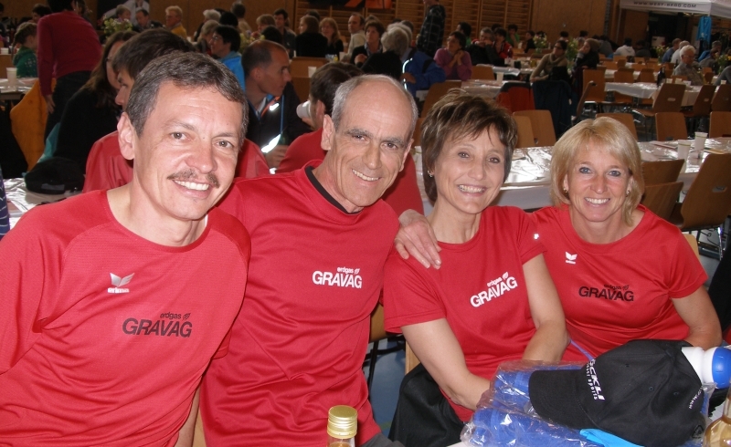 Vier strahlen um die Wette: Roland, Berni, Doris und Edith