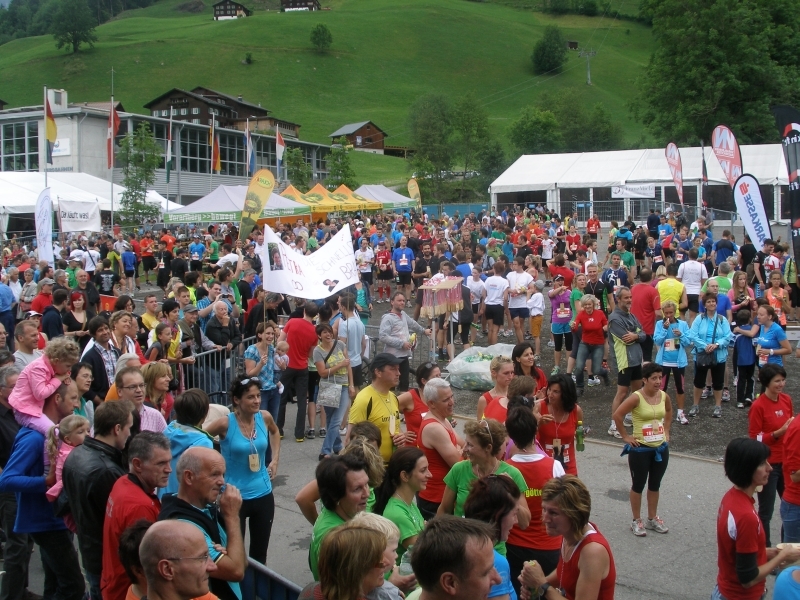 Verpflegungs- und Begegnungszone hinter dem Ziel