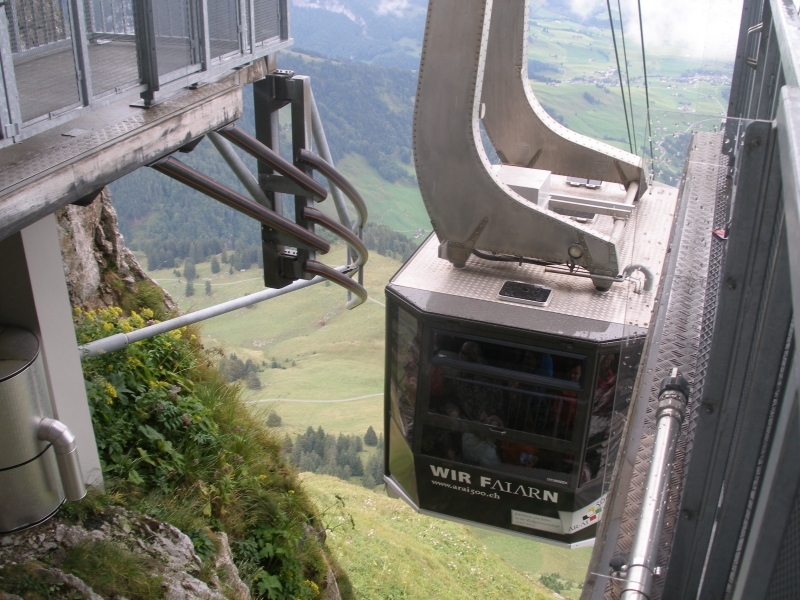 Talwärts gings mit der Luftseilbahn1