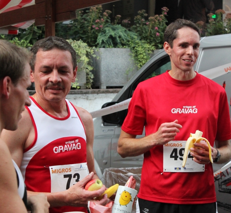 Meinungsaustausch im Ziel