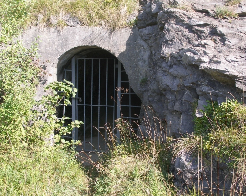 Seiteneingang zum Bunker